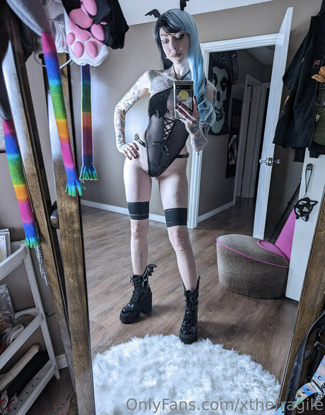 Nacktes geleaktes OnlyFans-Foto von Xthefragile