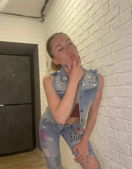 Nacktes geleaktes OnlyFans-Foto von Alinamy