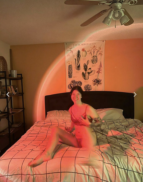 Nacktes geleaktes OnlyFans-Foto von Oakandpillow
