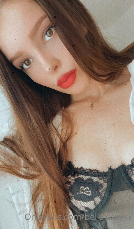Nacktes geleaktes OnlyFans-Foto von Bellakissxxx