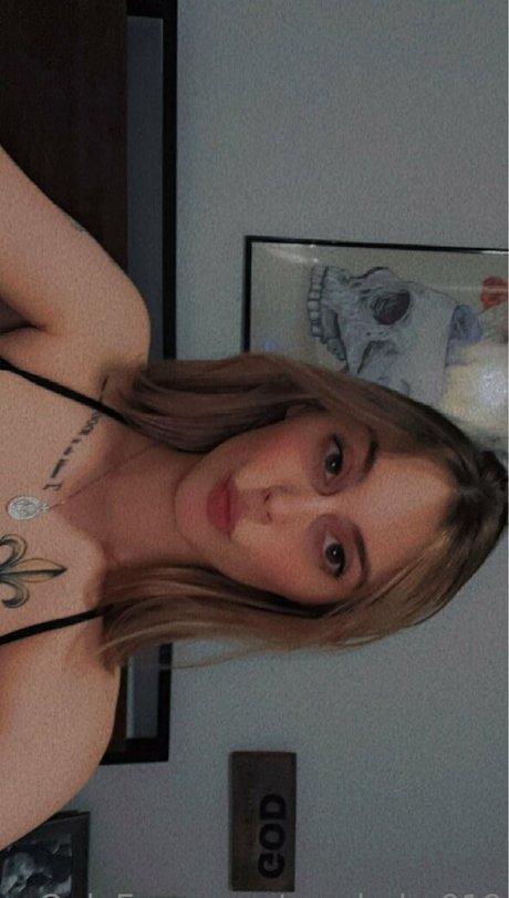 Nacktes geleaktes OnlyFans-Foto von Rosebaby019