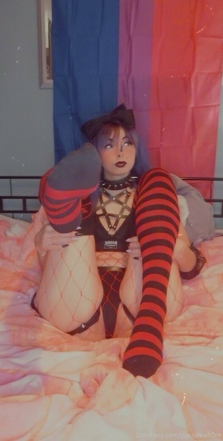 Nacktes geleaktes OnlyFans-Foto von Pastelwhxre