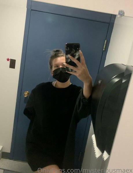 Nacktes geleaktes OnlyFans-Foto von Mysteriousmaex