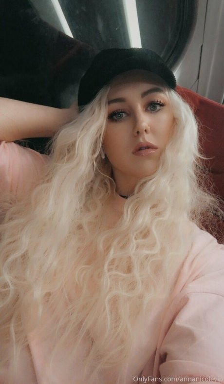 Nacktes geleaktes OnlyFans-Foto von Annanicolevip