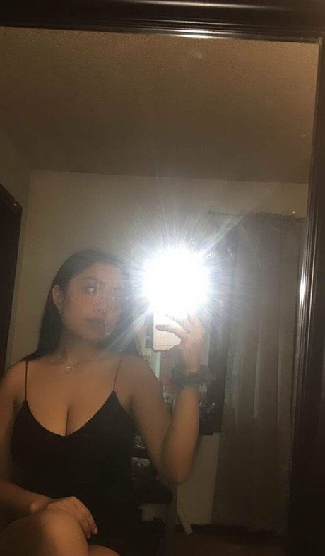 Nacktes geleaktes OnlyFans-Foto von Str6wberrry