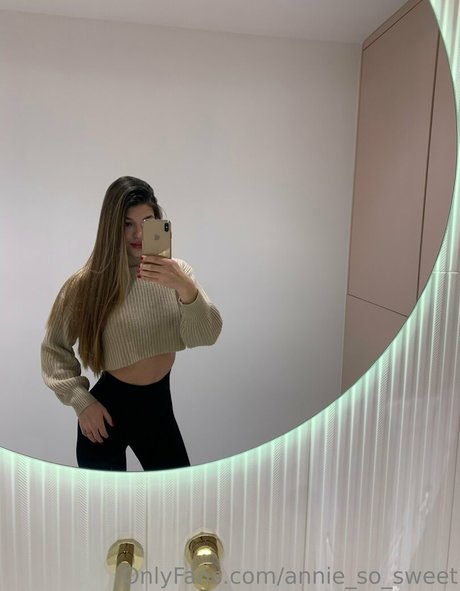 Nacktes geleaktes OnlyFans-Foto von Anniesosweet