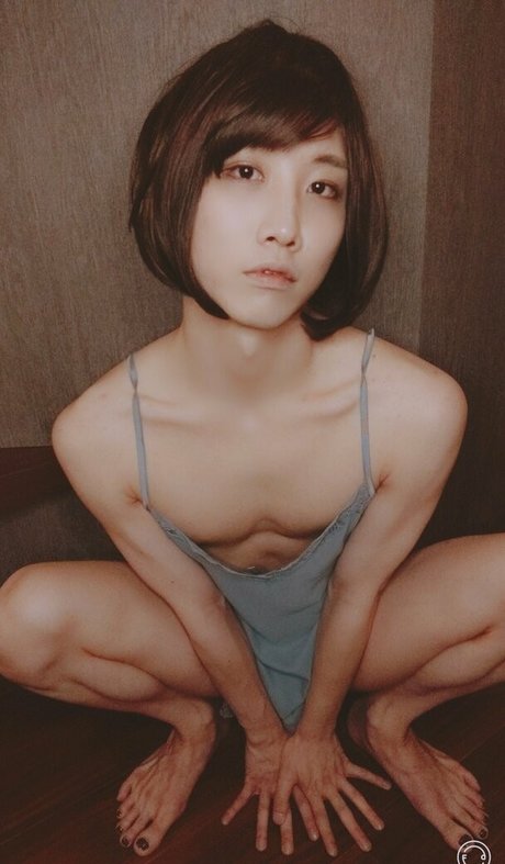 Nacktes geleaktes OnlyFans-Foto von Opoppo