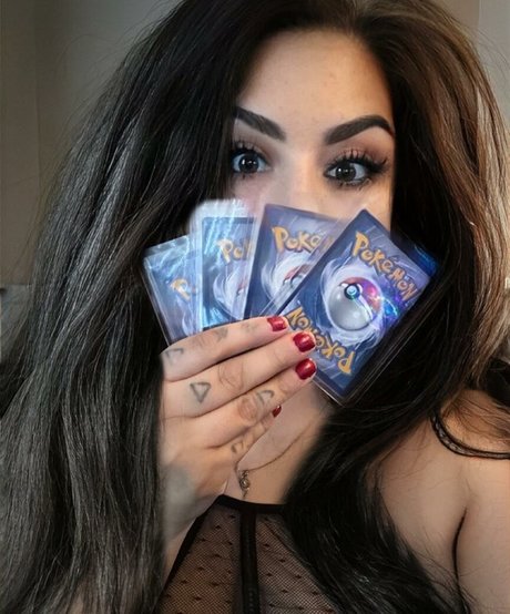 Nacktes geleaktes OnlyFans-Foto von Cl0utstrife