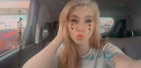 Nacktes geleaktes OnlyFans-Foto von Paranormalpixie