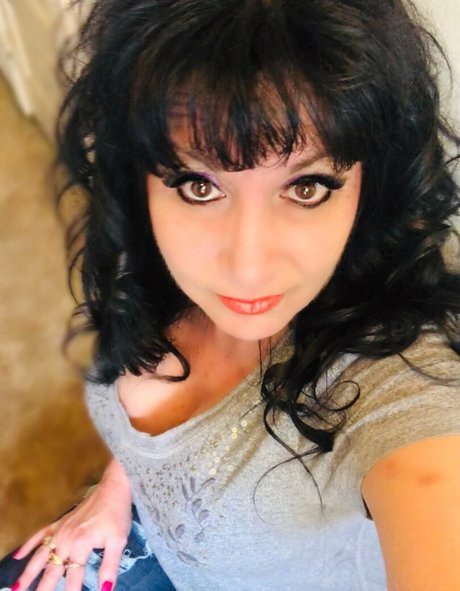 Nacktes geleaktes OnlyFans-Foto von Ginaraemichaels