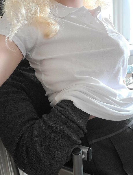Nacktes geleaktes OnlyFans-Foto von Daughterfordaddy