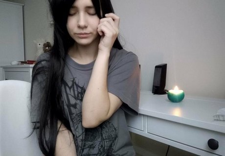 Nacktes geleaktes OnlyFans-Foto von Katyablack