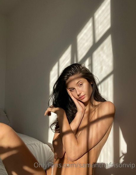 Nacktes geleaktes OnlyFans-Foto von Samanthafrisonvip