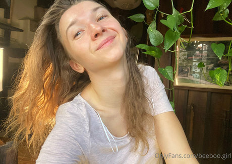 Nacktes geleaktes OnlyFans-Foto von Beeboogirl