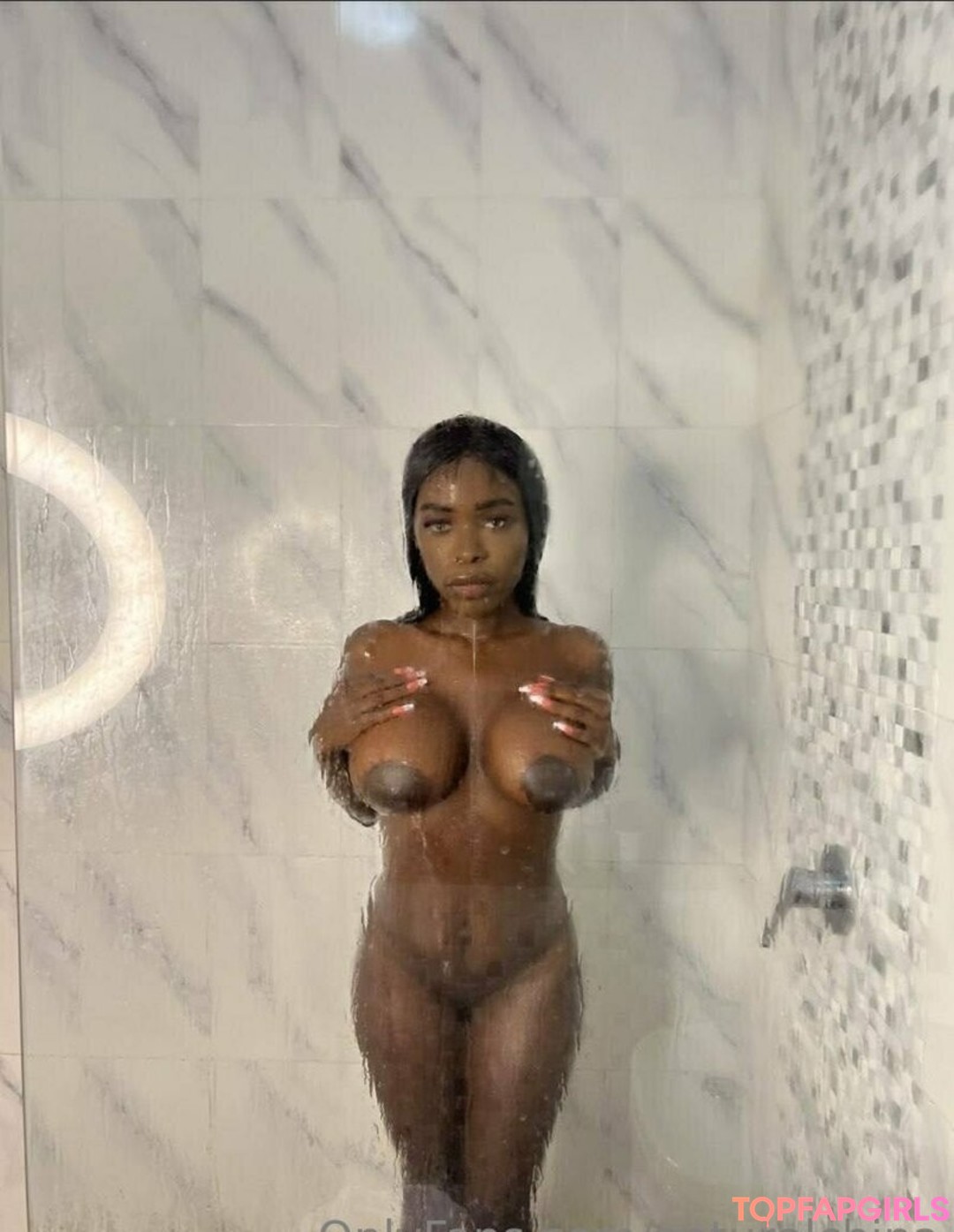 Nacktes geleaktes OnlyFans-Foto von Bubble Booty #1436