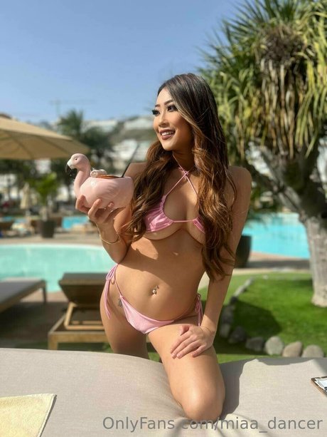 Miaa dancer