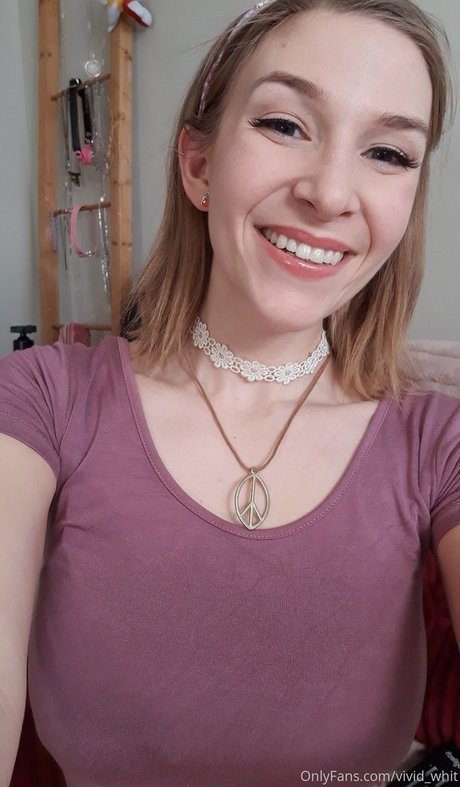 Vivid_Whit