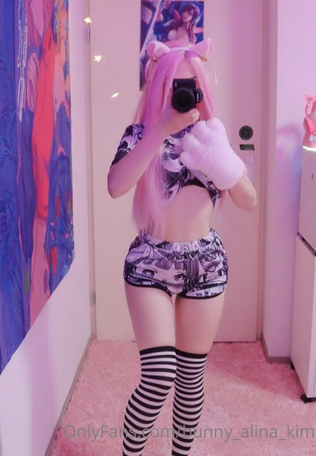 Nacktes geleaktes OnlyFans-Foto von Alina Kim