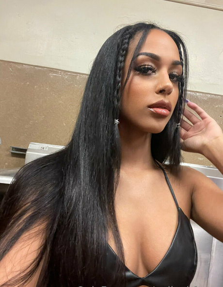 Aaliyah Foxxx