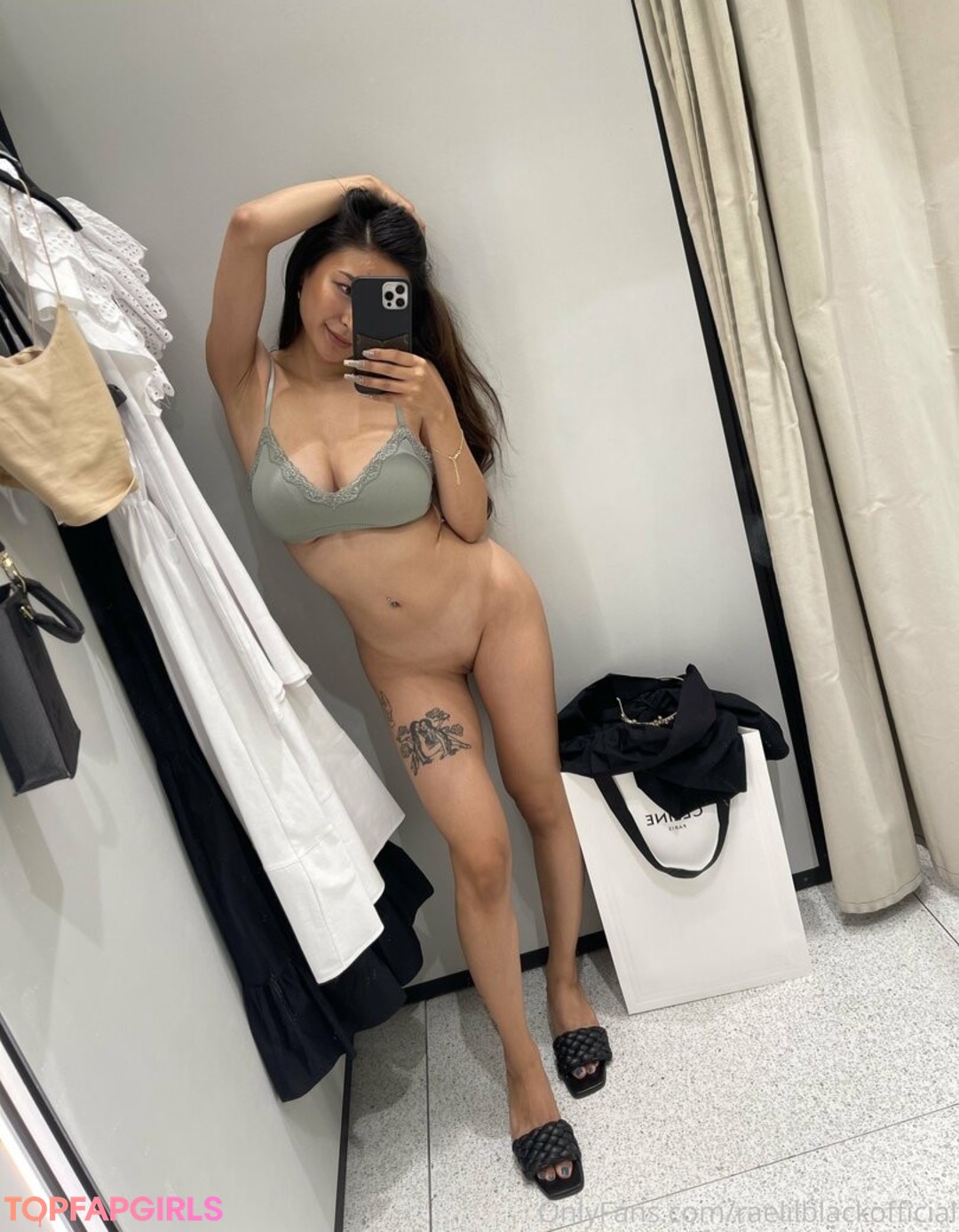 Nacktes geleaktes OnlyFans-Foto von Raelilblack #1625