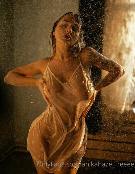 Anikahaze_freeee