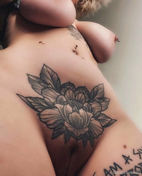 Nacktes geleaktes OnlyFans-Foto von Stunningeva