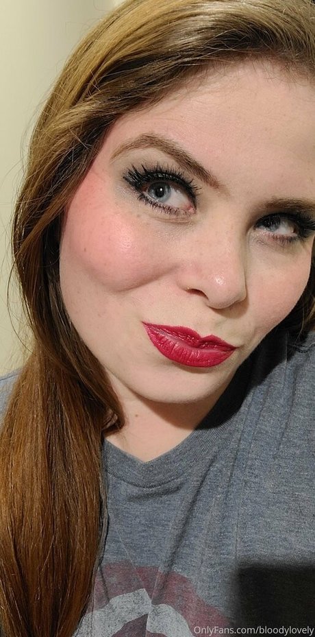 Nacktes geleaktes OnlyFans-Foto von Bloodylovely