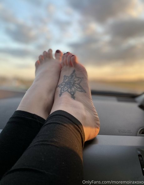 Nacktes geleaktes OnlyFans-Foto von Moremoiraxoxo