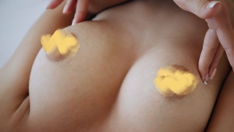 Nacktes geleaktes OnlyFans-Foto von Stunningevafree