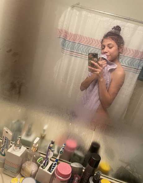 Nacktes geleaktes OnlyFans-Foto von Vanbrooke