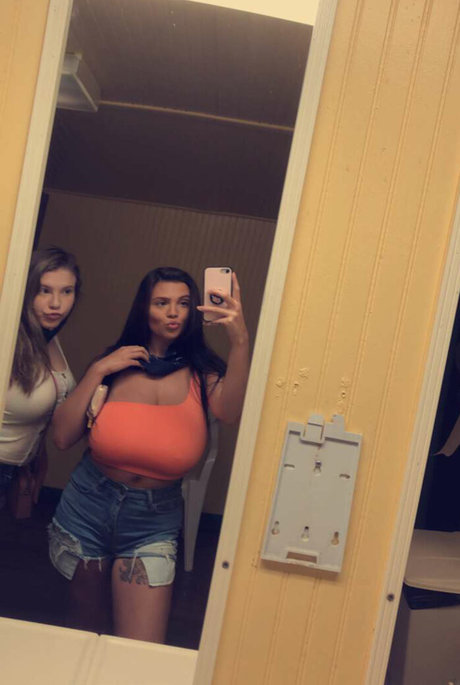 Nacktes geleaktes OnlyFans-Foto von Kaylee Burnett