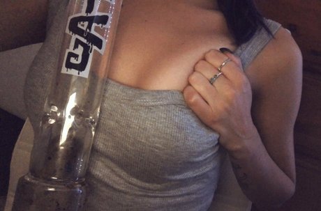 Nacktes geleaktes OnlyFans-Foto von Tatteddbeautyy