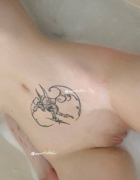 Nacktes geleaktes OnlyFans-Foto von Vukusha
