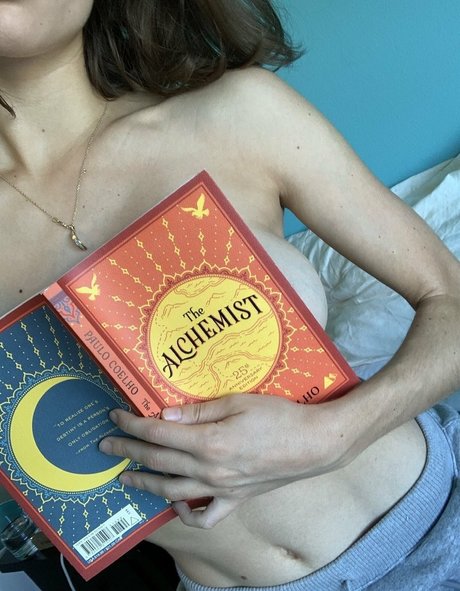 Nacktes geleaktes OnlyFans-Foto von Michelle Ellyse Schlaman
