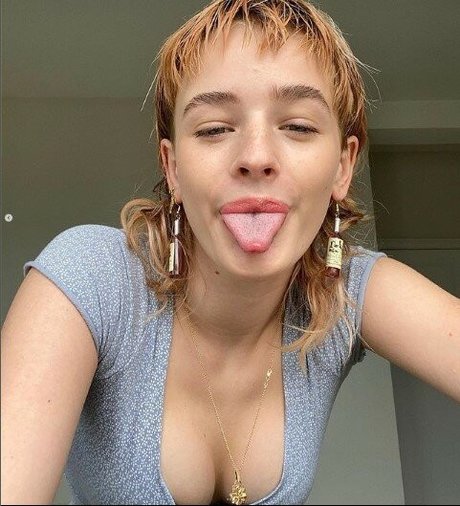 Nacktes geleaktes OnlyFans-Foto von Esther Mcgregor