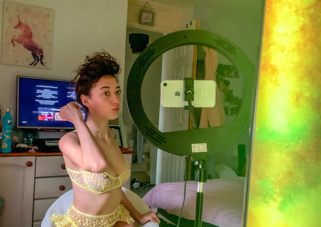 Nacktes geleaktes OnlyFans-Foto von Daddieswap