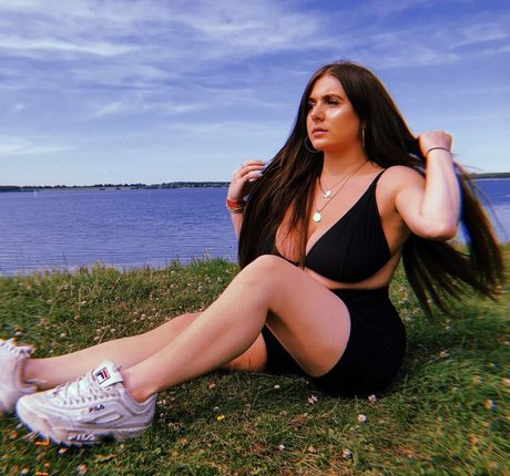 Nacktes geleaktes OnlyFans-Foto von Beth G
