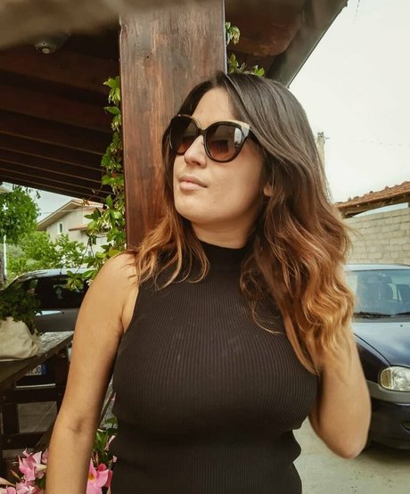 Nacktes geleaktes OnlyFans-Foto von Ileniatenaa