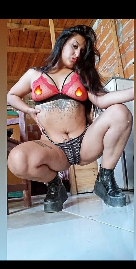 Nacktes geleaktes OnlyFans-Foto von Celeslucia21