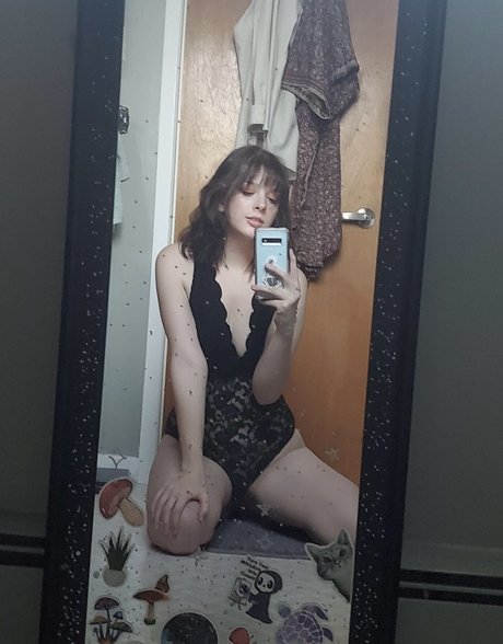 Nacktes geleaktes OnlyFans-Foto von Dianalikesclowns