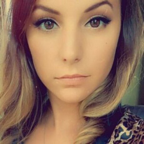 Nacktes geleaktes OnlyFans-Foto von Sexychickenbabe