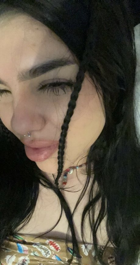 Nacktes geleaktes OnlyFans-Foto von Cyberiariley