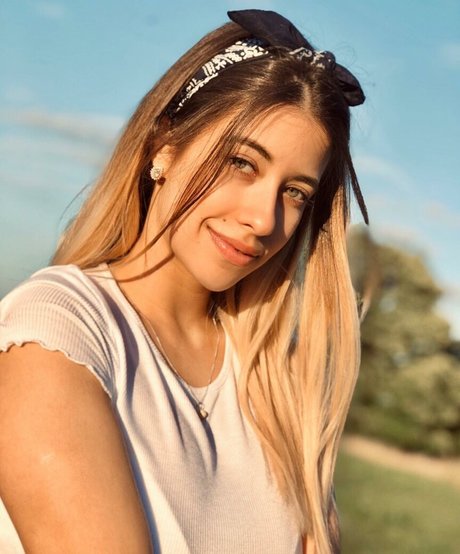 Nacktes geleaktes OnlyFans-Foto von Anah Elisa