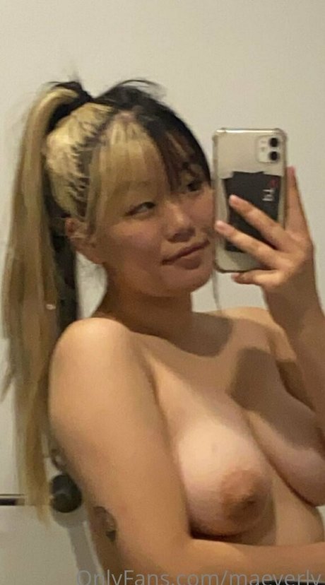 Nacktes geleaktes OnlyFans-Foto von Maeverly