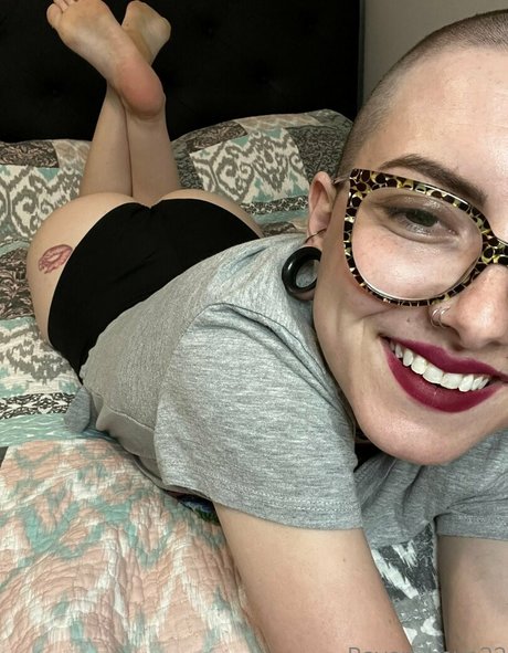 Nacktes geleaktes OnlyFans-Foto von Ravenlove22
