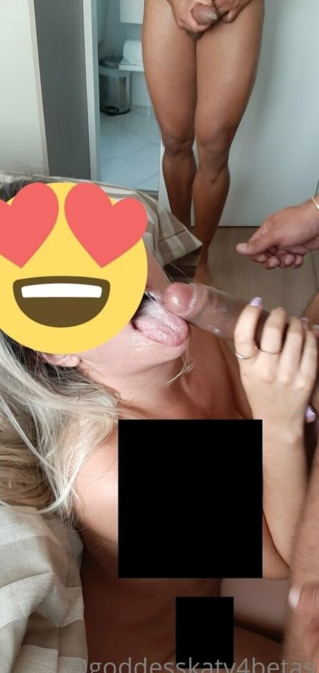 Nacktes geleaktes OnlyFans-Foto von Goddesskaty4betas