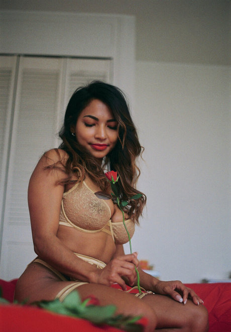 Nacktes geleaktes OnlyFans-Foto von Latikajhaxxx