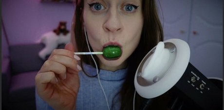Nacktes geleaktes OnlyFans-Foto von Tea Time Tingles Asmr