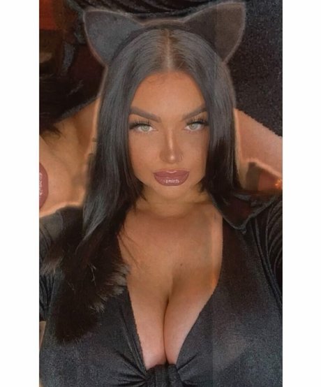 Nacktes geleaktes OnlyFans-Foto von Katie Kerman