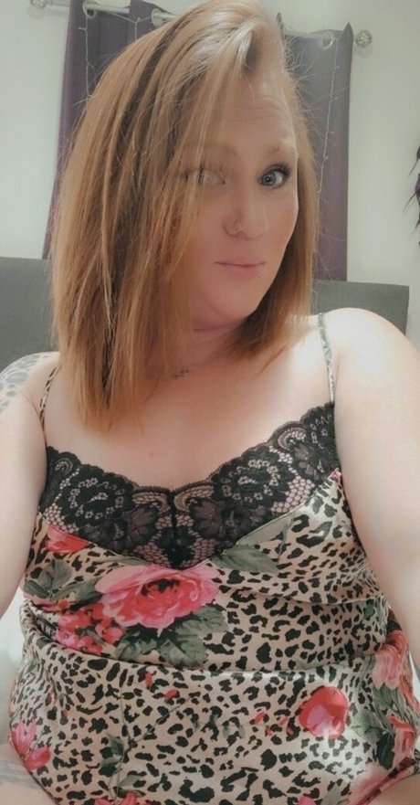 Nacktes geleaktes OnlyFans-Foto von Redlotus6170